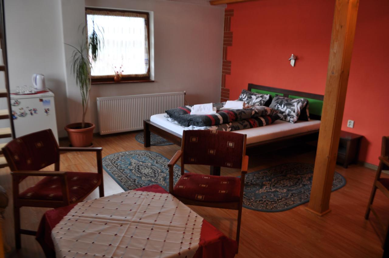 Penzion Rogalo Svit Exterior foto
